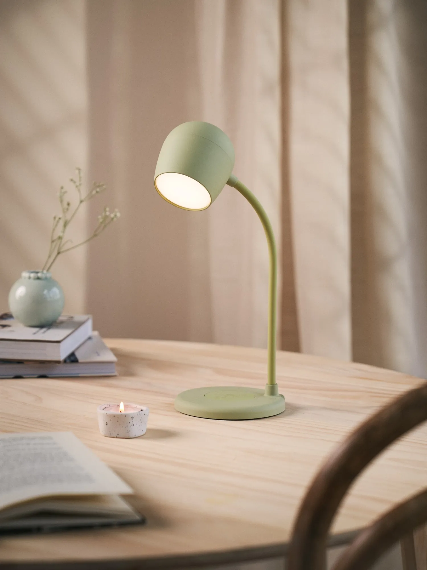 Outlet Bordlampe Med Høyttaler Lamper|Elektronikk