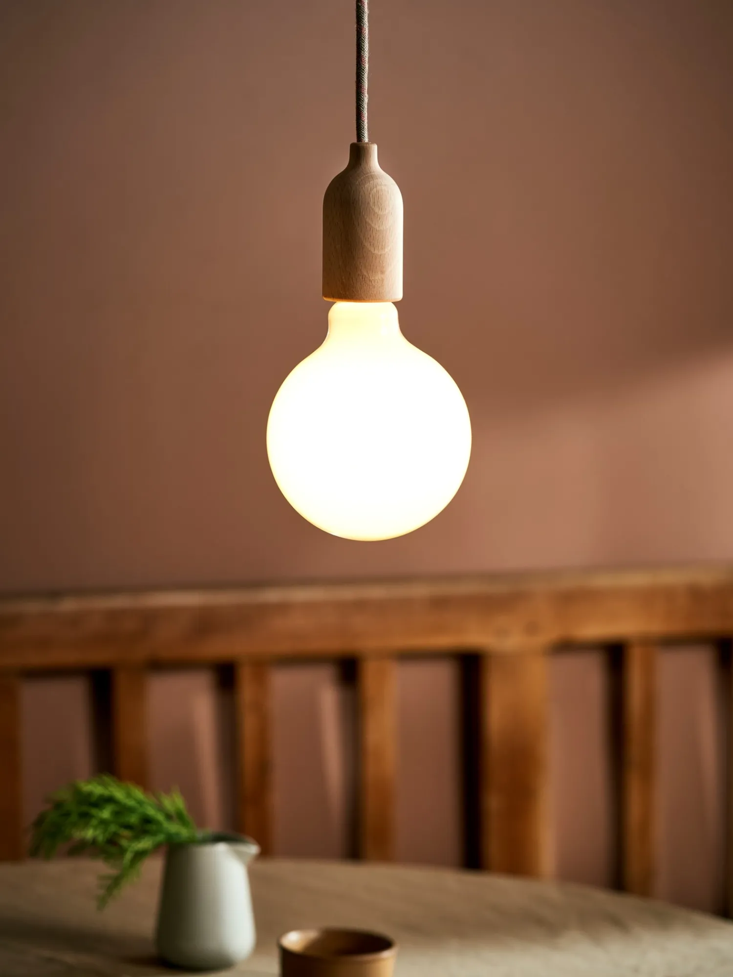 Hot LED-pære Milky Globe Lamper