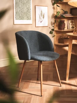 Hot Stol Med Boucléstoff Stoler