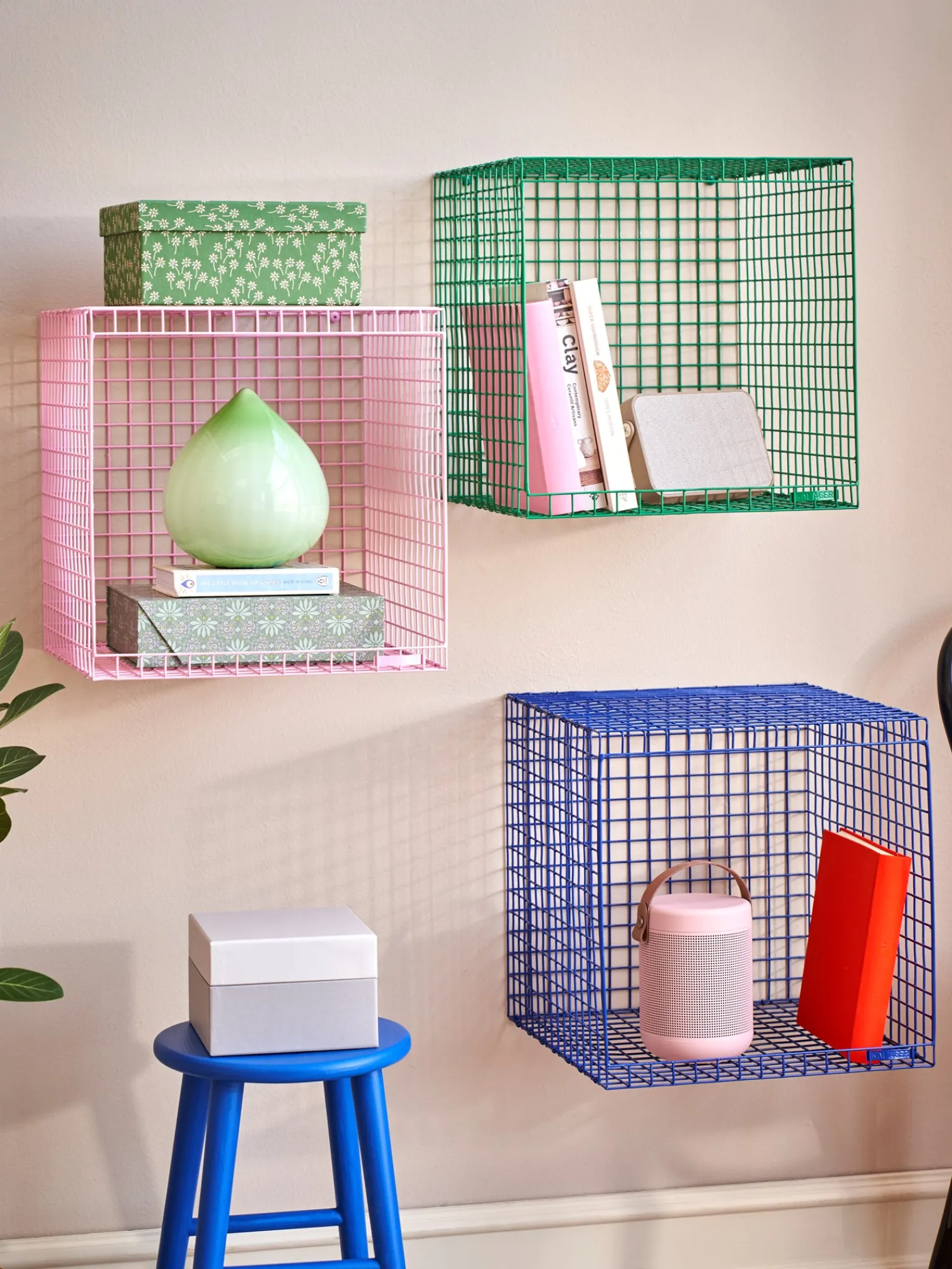 WIRE CUBIC Trådhylle Hyller